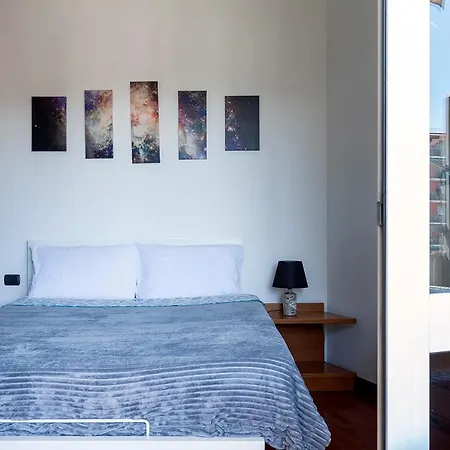 Stazione - Ariel - Luminoso Con Terrazzo Fino A 6 Posti Letto Милан