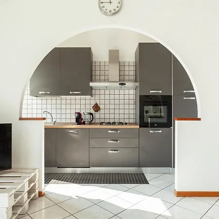 Stazione - Ariel - Luminoso Con Terrazzo Fino A 6 Posti Letto Appartement *