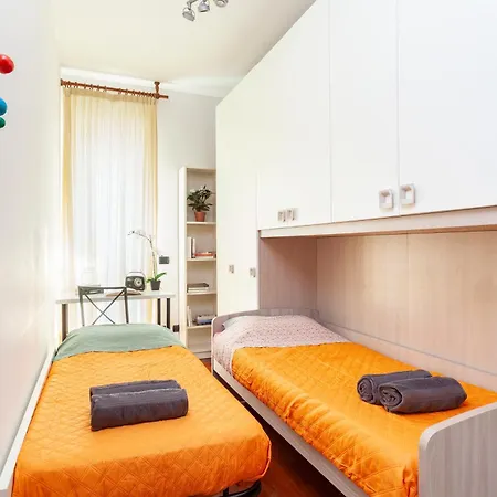 Appartamento Stazione - Ariel - Luminoso Con Terrazzo Fino A 6 Posti Letto *